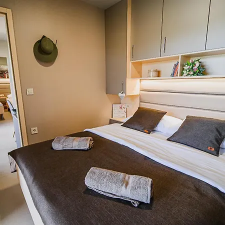 Deluxe Lake View Mobile Homes With Thermal Riviera Tickets Catez ob Savi Exterior photo