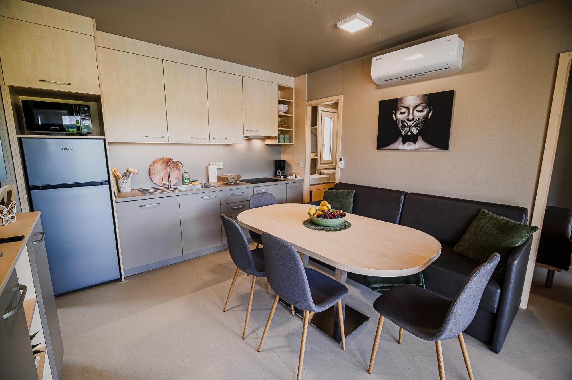 Deluxe View Mobile Homes With Thermal Riviera Tickets *