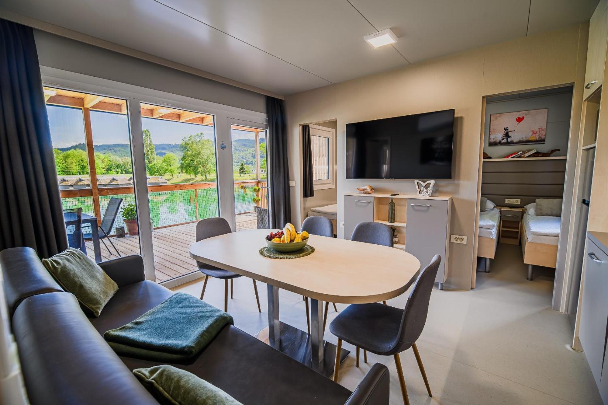 Deluxe View Mobile Homes With Thermal Riviera Tickets